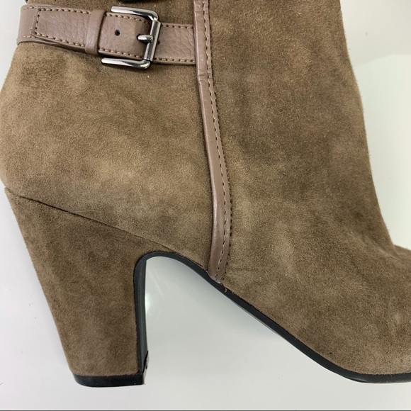 Sofft Ankle Boots suede leather Double Buckle Zip Up Taupe green 9 boho chic - Picture 3 of 10